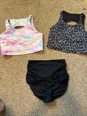 Kiava Tie-Dye Pastel Sports Bra & Leopard Crop Top with Black High-Waist Bottoms